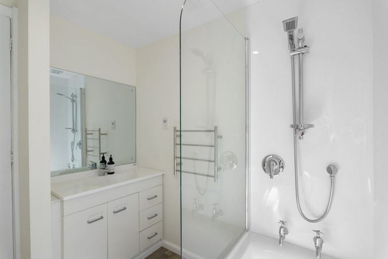 Photo of property in 4 Rotten Row, Waikuku Beach, 7473