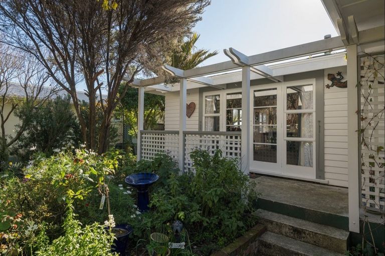 Photo of property in 671 Atawhai Crescent, Atawhai, Nelson, 7010