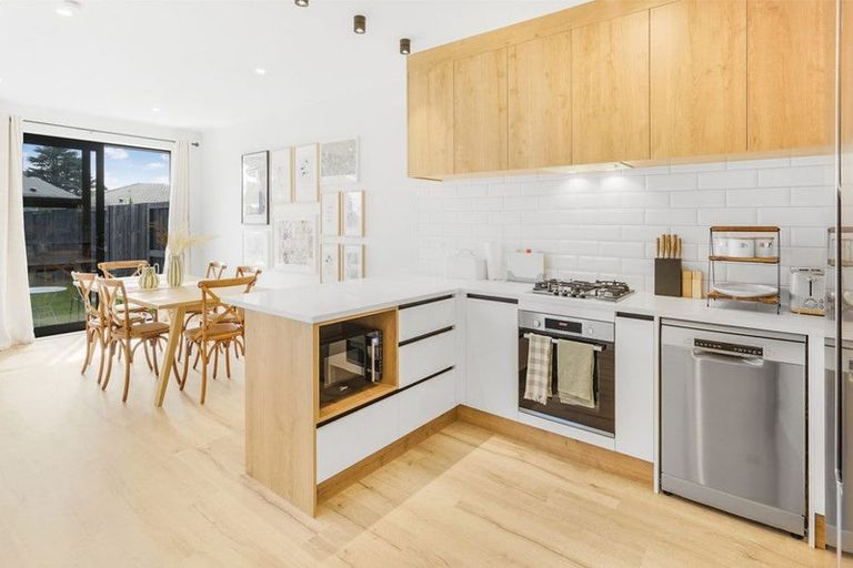 Photo of property in 2/13 Tongariro Street, Chartwell, Hamilton, 3210