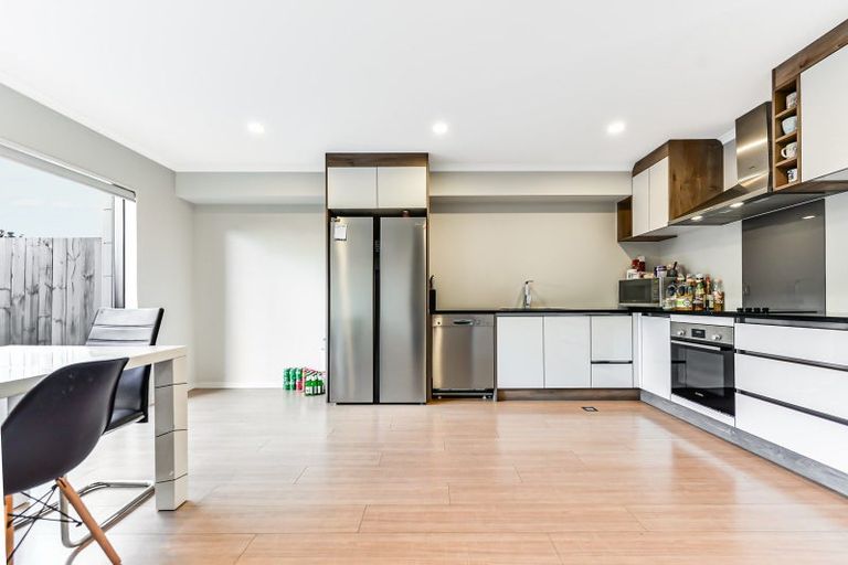 Photo of property in 2/90 Carrington Avenue, Silverdale, Hamilton, 3216