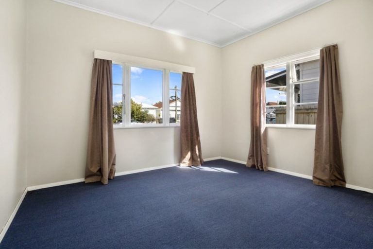 Photo of property in 7 Huia Street, Petone, Lower Hutt, 5012