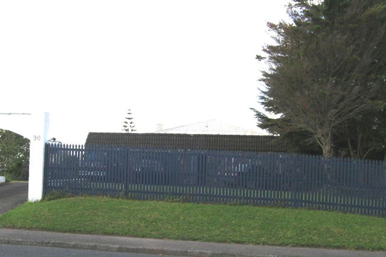 Photo of property in 90 Royal Road, Massey, Auckland, 0614