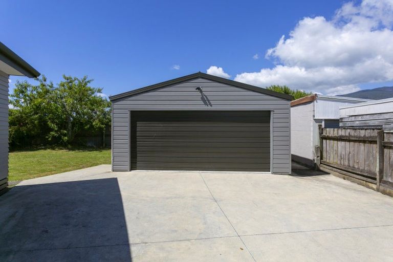 Photo of property in 27 Runuku Grove, Turangi, 3334