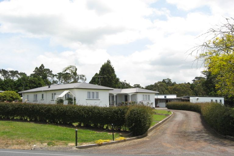 Photo of property in 181 Riverhead Road, Kumeu, 0892