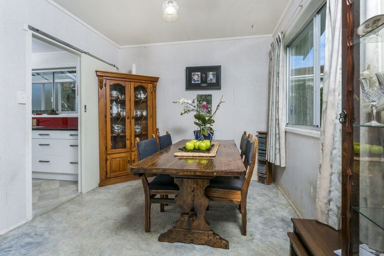 Photo of property in 13 Morriggia Place, Bayview, Auckland, 0629