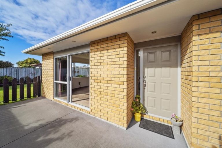 Photo of property in 12a Collins Street, Hawera, 4610