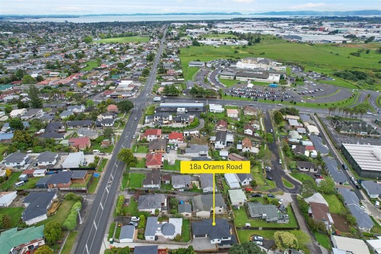 Photo of property in 18a Orams Road, Hillpark, Auckland, 2102