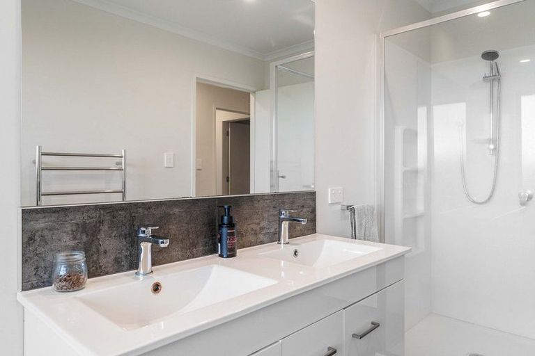 Photo of property in 7 Belt Lane, Papamoa, 3118