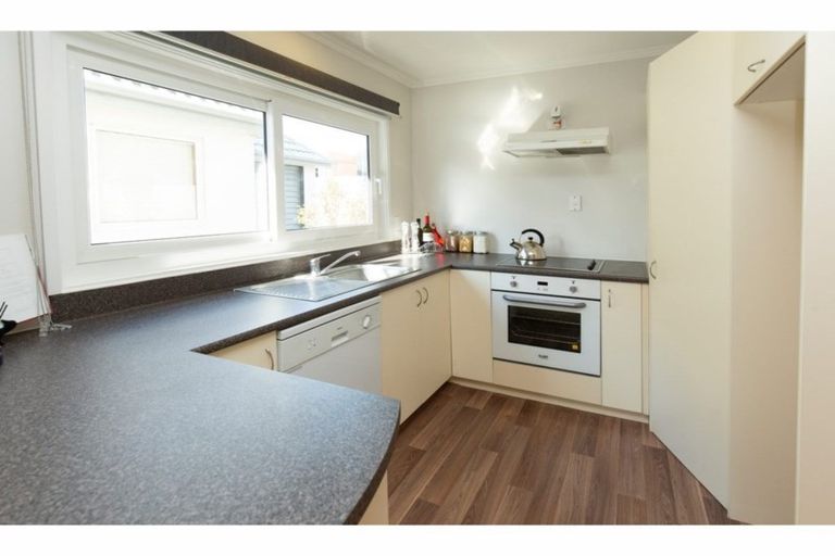 Photo of property in 1/672 Whangaparaoa Road, Stanmore Bay, Whangaparaoa, 0932