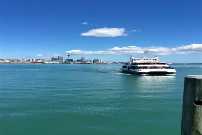 Photo of property in 1/2a Spring Street, Devonport, Auckland, 0624