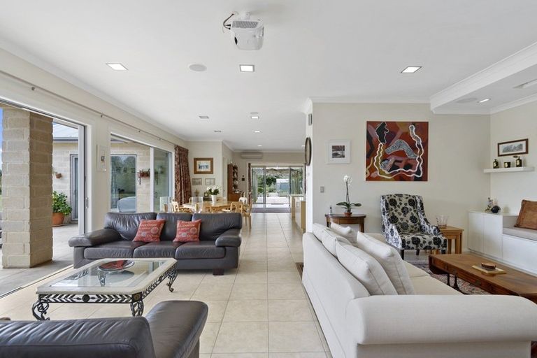 Photo of property in 1344 Poyntzs Road, West Eyreton, Rangiora, 7475