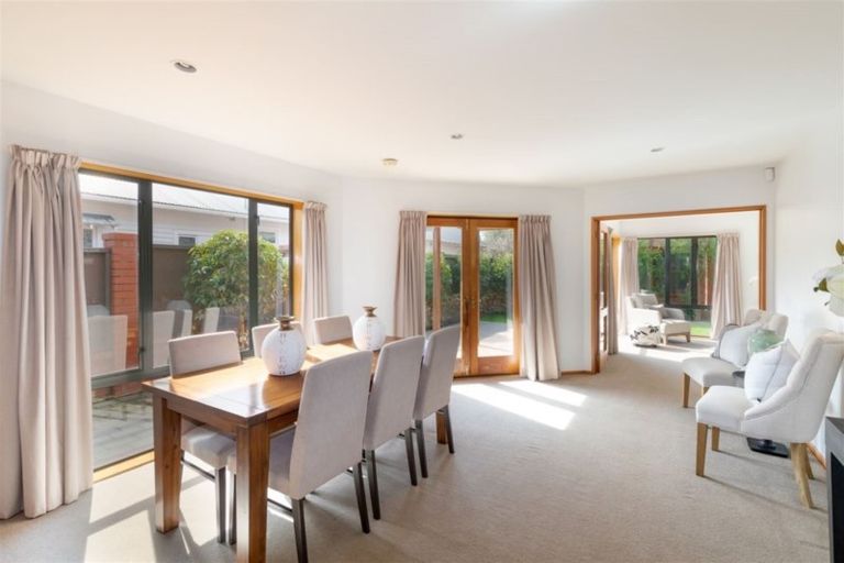 Photo of property in 31 Totara Street, Fendalton, Christchurch, 8041