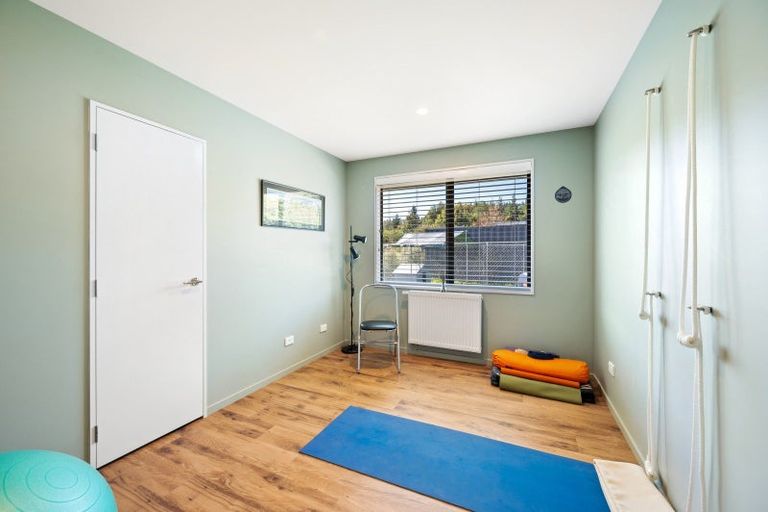 Photo of property in 22 Long Grass Place, Hawea Flat, Wanaka, 9382