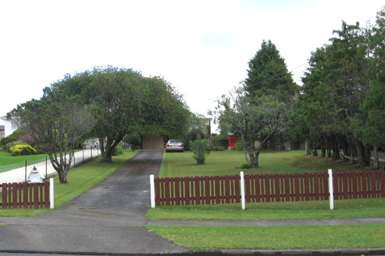 Photo of property in 23 Ambler Avenue, Glen Eden, Auckland, 0602