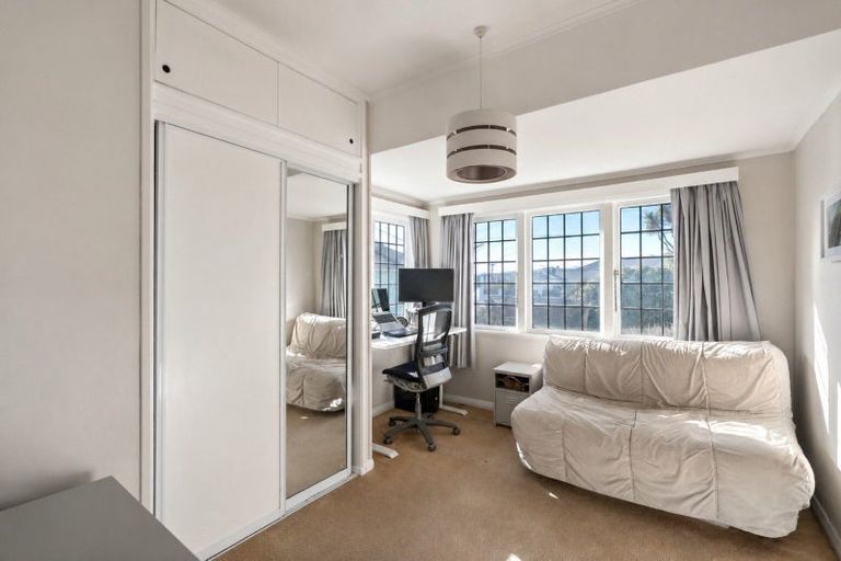 Photo of property in 58 Freyberg Street, Lyall Bay, Wellington, 6022