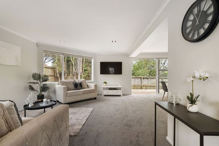 Photo of property in 116a Forrest Hill Road, Forrest Hill, Auckland, 0620