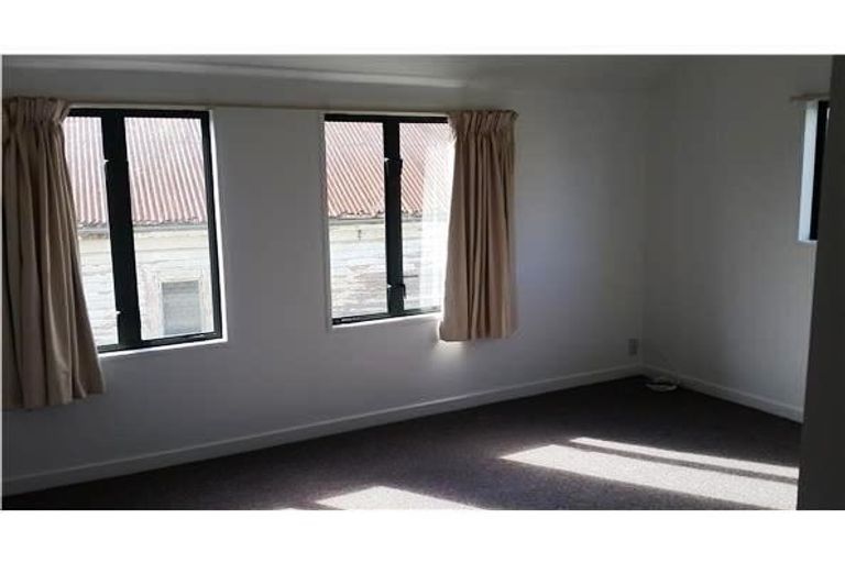 Photo of property in 2/36 Mathesons Road, Phillipstown, Christchurch, 8011