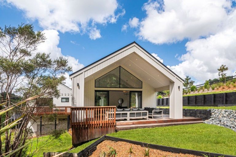 Photo of property in 8 Collings Drive, Lucas Heights, Albany, 0793