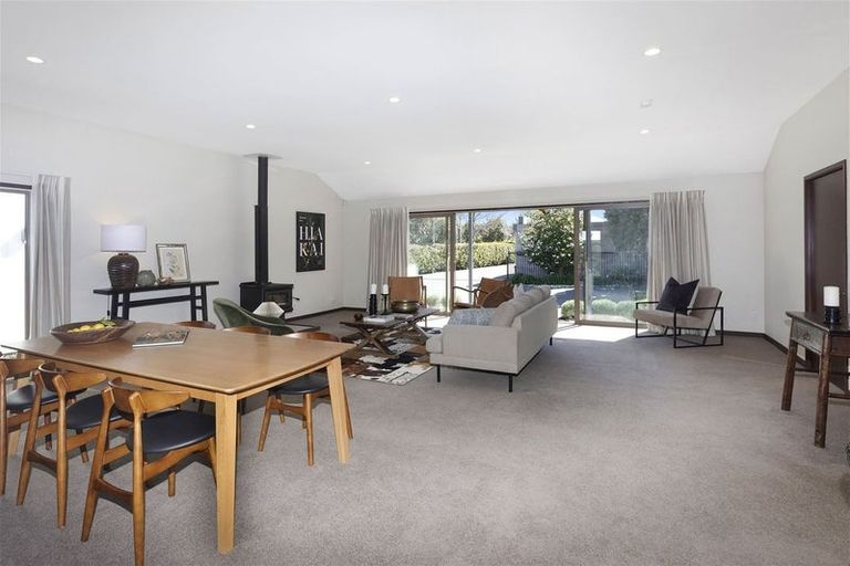 Photo of property in 1/38 Glandovey Road, Fendalton, Christchurch, 8052