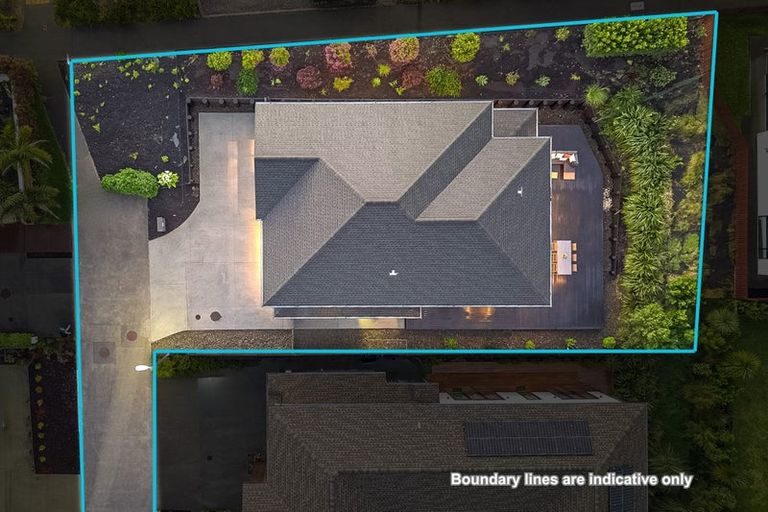 Photo of property in 1 Luff Place, Long Bay, Auckland, 0630