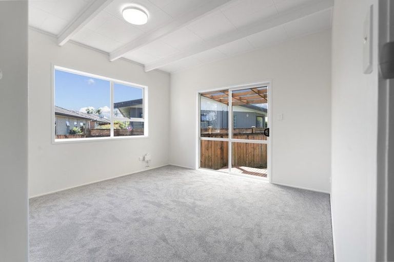 Photo of property in 37c Doment Crescent, Orewa, 0931