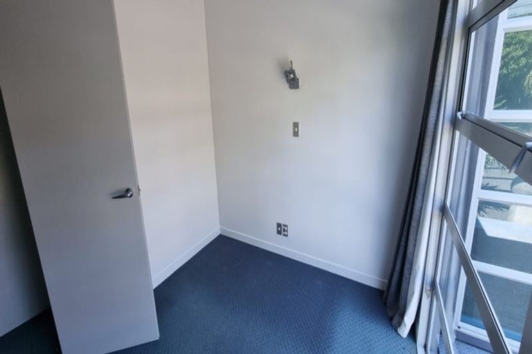 Photo of property in 87a Joseph Banks Drive, Whitby, Porirua, 5024