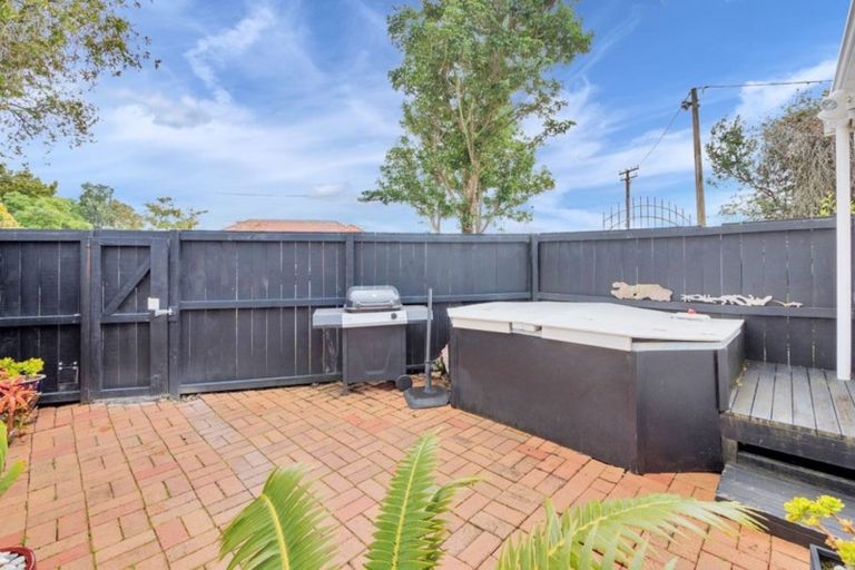 Photo of property in 29e Springs Road, Parakai, 0830