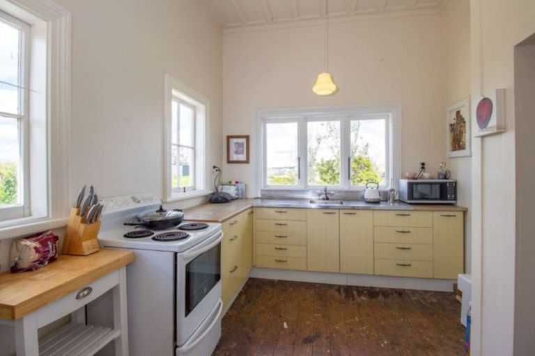 Photo of property in 34 Hartnell Road, Waiotira, 0193