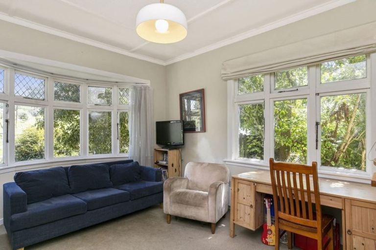 Photo of property in 90 Curtis Street, Northland, Wellington, 6012