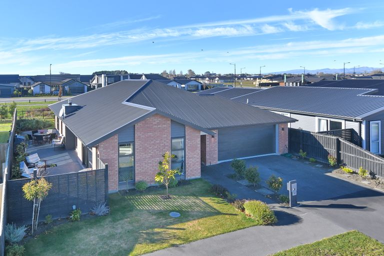 Photo of property in 10 Lambies Street, Marshland, Christchurch, 8083