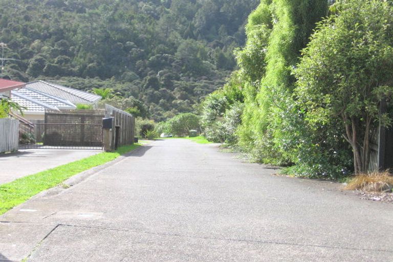 Photo of property in 39a Ngahere Views, Orewa, 0931