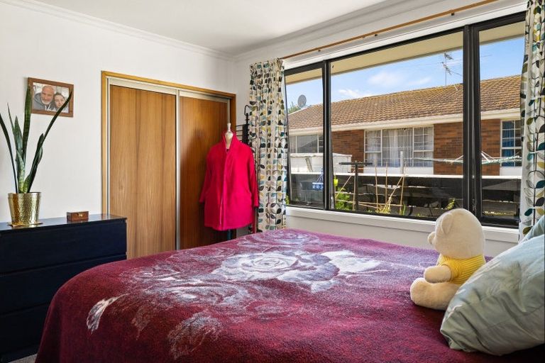 Photo of property in 17 Argyle Street, Mornington, Dunedin, 9011