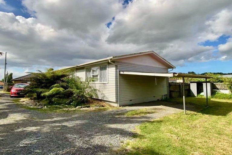 Photo of property in 65 Orams Road, Hillpark, Auckland, 2102