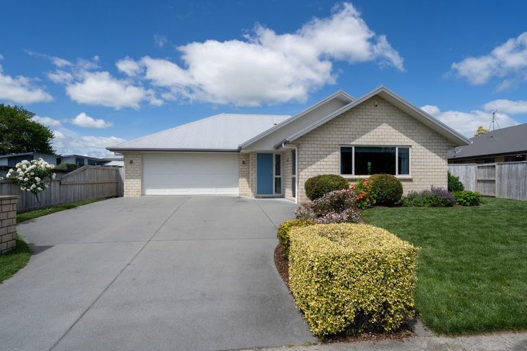 Photo of property in 8 Madison Street, Cambridge, 3434