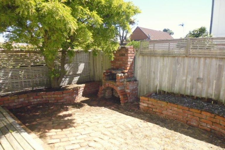 Photo of property in 47 Queen Street, Petone, Lower Hutt, 5012