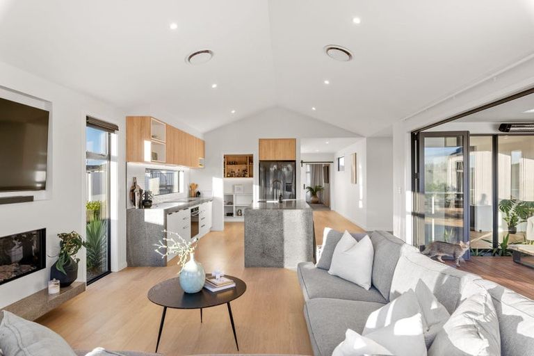 Photo of property in 43 Hotere Street, Rangiora, 7400