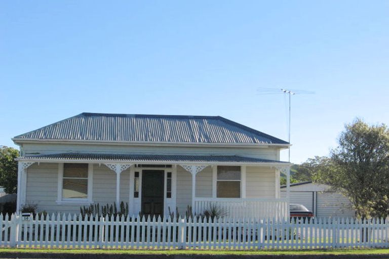 Photo of property in 14 Huxley Road, Outer Kaiti, Gisborne, 4010
