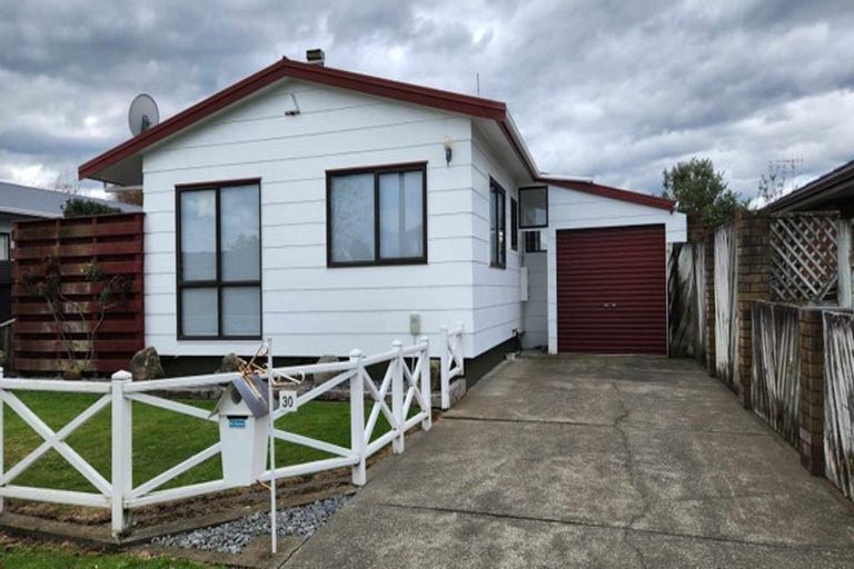 Photo of property in 30 Exeter Crescent, Springvale, Whanganui, 4501