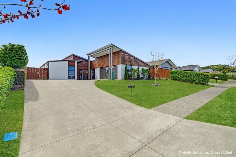 Photo of property in 12 Millbrae Place, Pokeno, 2402