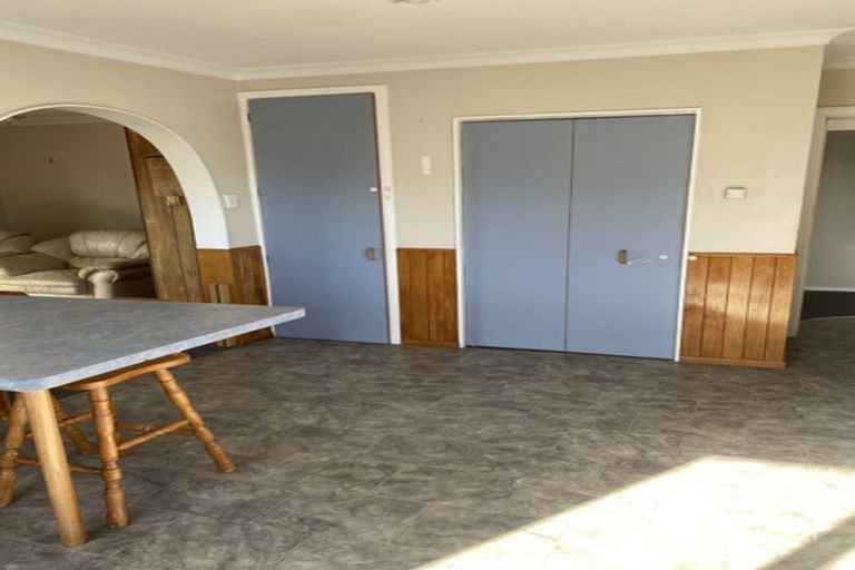 Photo of property in 12 Saint Annes Street, Levin, 5510