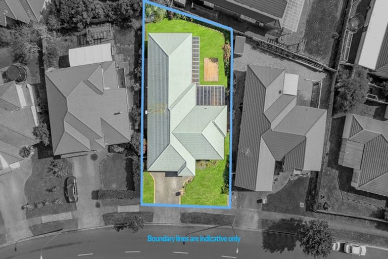 Photo of property in 5 Point View Link, East Tamaki Heights, Auckland, 2016