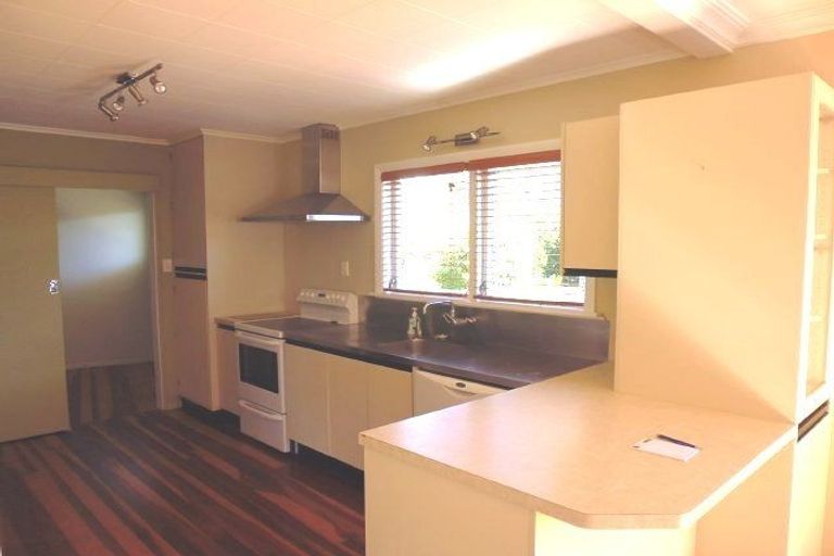 Photo of property in 55 Ngaio Road, Waikanae, 5036