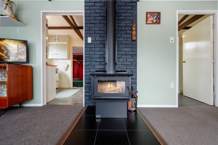 Photo of property in 32 Black Peak Road, Omarama, 9412