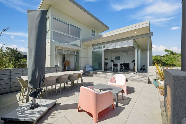 Photo of property in 14 Beachview Grove, Peka Peka, Waikanae, 5391