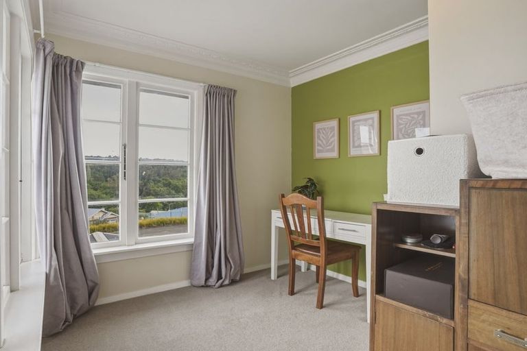 Photo of property in 4 Riselaw Road, Calton Hill, Dunedin, 9012