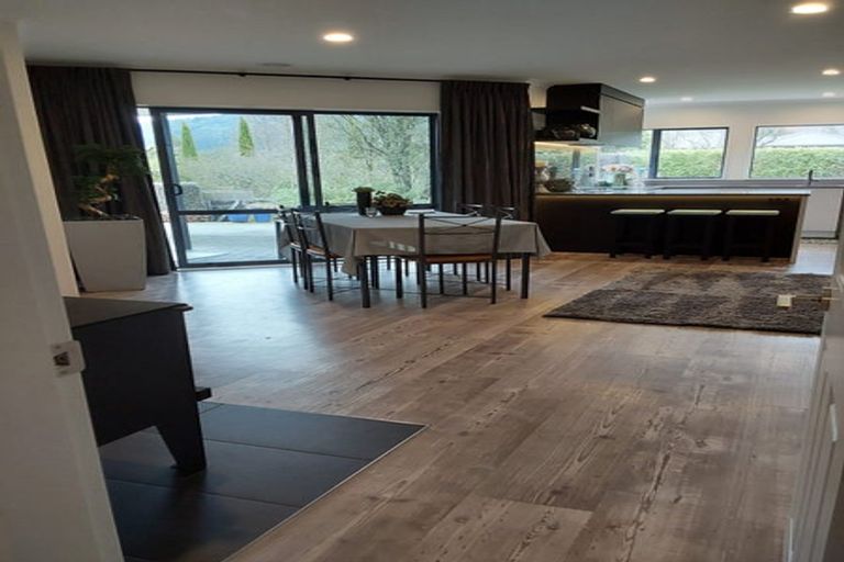 Photo of property in 4 Heaphy Place, Pukehangi, Rotorua, 3015