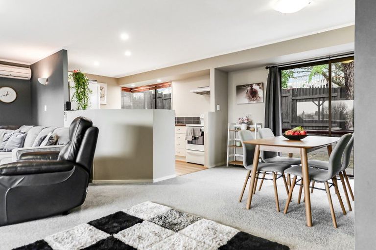 Photo of property in 35 Cullimore Street, Pukete, Hamilton, 3200