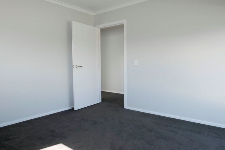 Photo of property in 8 Rotoiti Place, Paraparaumu, 5032