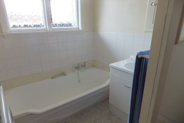 Photo of property in 1/1 Coles Place, St Albans, Christchurch, 8014