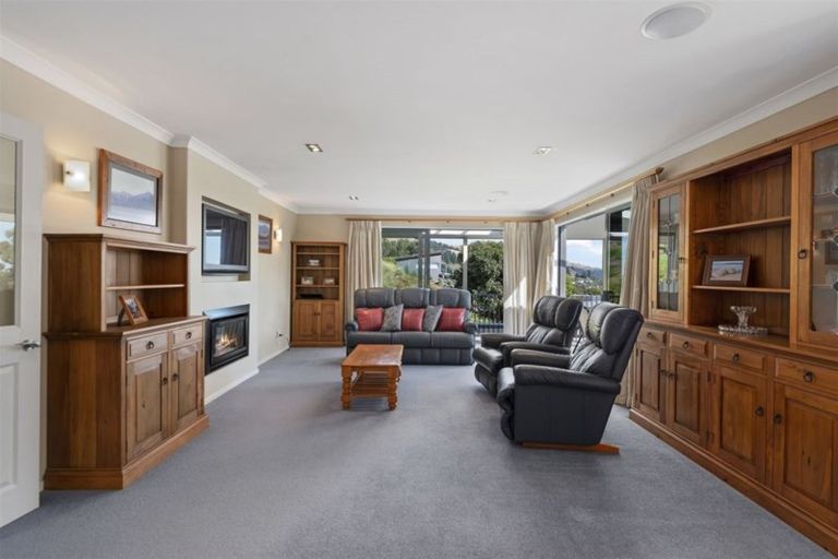 Photo of property in 8 Morgans Valley, Heathcote Valley, Christchurch, 8022